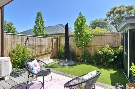 Photo of property in 4/162 Springfield Road, St Albans, Christchurch, 8014