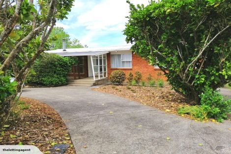 Photo of property in 12 Shaw Road, Oratia, Auckland, 0604