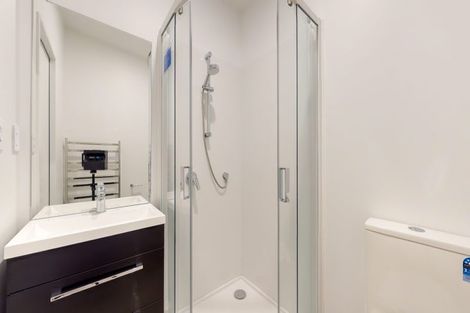 Photo of property in 12/62 Spenmoor Street, Newlands, Wellington, 6037