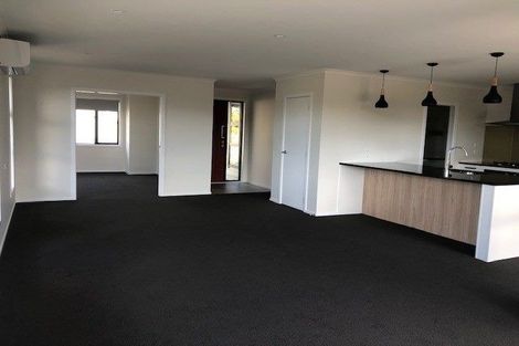 Photo of property in 8 Tapuhikura Street, Waikanae, 5036