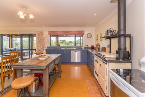 Photo of property in 116 Kawiu Road, Levin, 5510