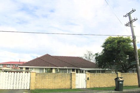 Photo of property in 19 Kashmir Avenue, Clouston Park, Upper Hutt, 5018