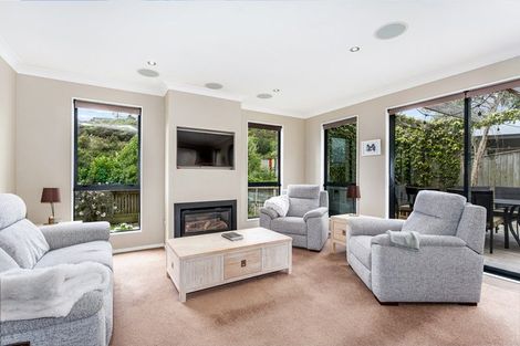 Photo of property in 8 Botany Lane, Whitby, Porirua, 5024