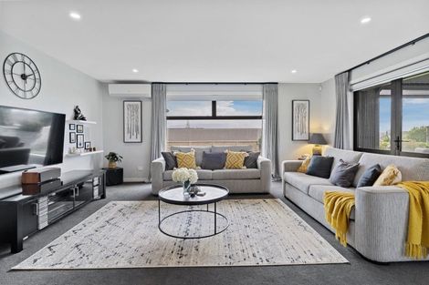 Photo of property in 2 Olive Close, Omokoroa, 3114