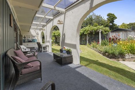 Photo of property in 12 Totara Terrace, Inglewood, 4330