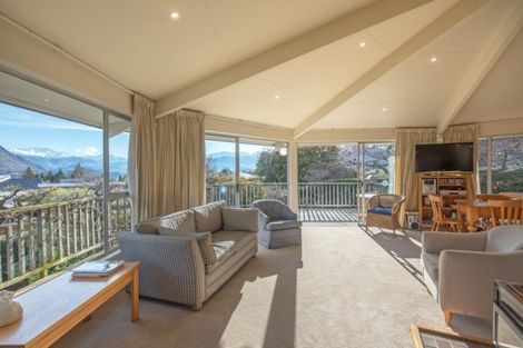 Photo of property in 20 Hunter Crescent, Wanaka, 9305