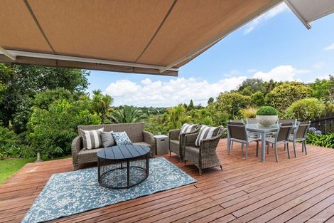 Photo of property in 17 Curacao Place, Half Moon Bay, Auckland, 2012
