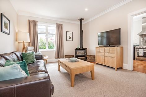 Photo of property in 128 Frederick Street, Mayfair, Hastings, 4122