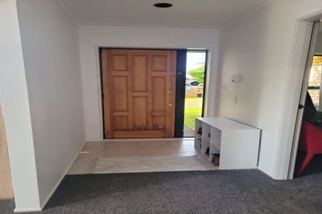 Photo of property in 10 Orangewood Drive, Northpark, Auckland, 2013