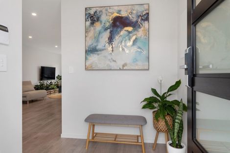 Photo of property in 28 Kearns Drive, Hobsonville, Auckland, 0616