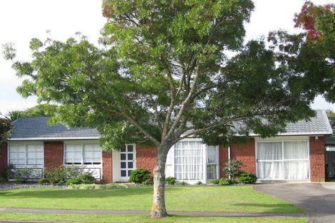 Photo of property in 46 Sunderlands Road, Half Moon Bay, Auckland, 2012