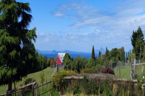 Photo of property in 17 Parerohi Grove, Kuratau, Turangi, 3381