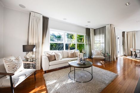 Photo of property in 58 Church Street, Devonport, Auckland, 0624