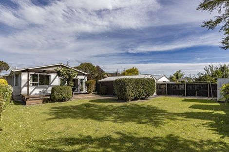 Photo of property in 8 Stackhouse Avenue, Bishopdale, Christchurch, 8053
