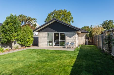 Photo of property in 32 Edgeware Road, St Albans, Christchurch, 8014