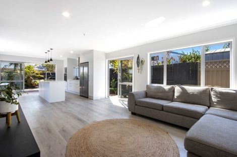 Photo of property in 11a Hillview Road, Waihi Beach, 3611