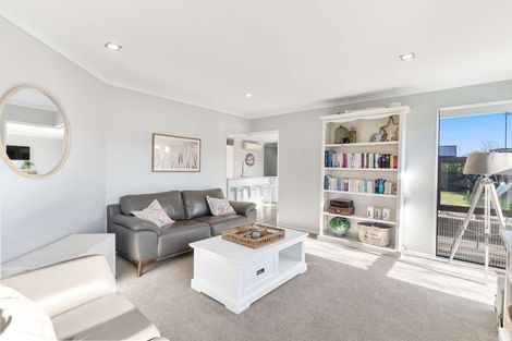 Photo of property in 17 Eyrewell Road, Pegasus, 7612