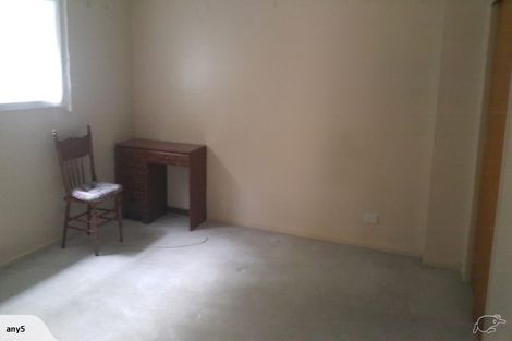 Photo of property in 2/8 Sandown Road, Rothesay Bay, Auckland, 0630