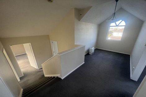 Photo of property in 122 Westchester Drive, Churton Park, Wellington, 6037