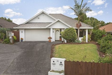 Photo of property in 1/38 Ambleside Drive, Northpark, Auckland, 2013