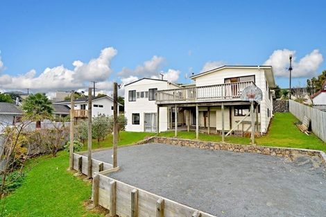 Photo of property in 25 Hillcrest Road, Hatfields Beach, Orewa, 0931