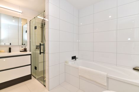 Photo of property in 206/252 Centreway Road, Orewa, 0931