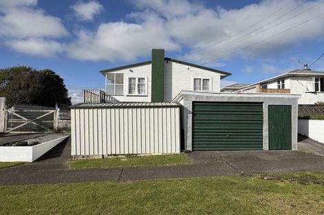 Photo of property in 5 Raleigh Street, Vogeltown, New Plymouth, 4310