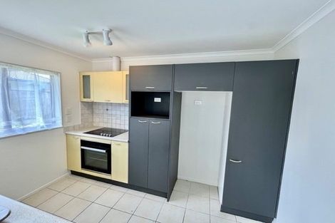 Photo of property in 4 Sandwick Drive, Weymouth, Auckland, 2103