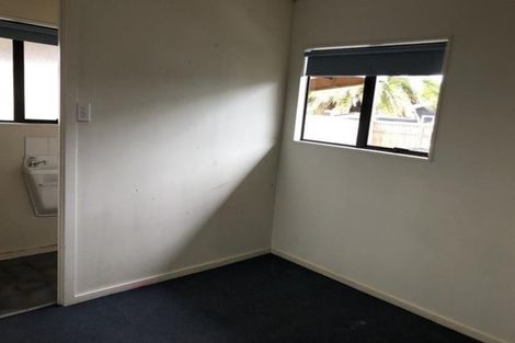 Photo of property in 1/6a Waterview Road, Favona, Auckland, 2024