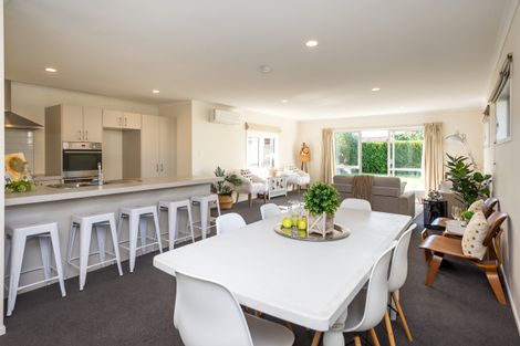 Photo of property in 32 Edgeware Road, St Albans, Christchurch, 8014