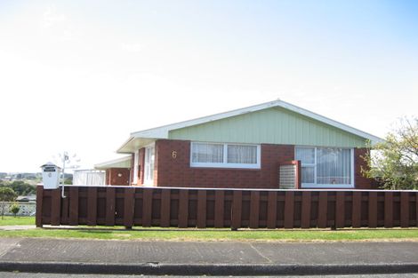 Photo of property in 6 Hillcrest Street, Glen Avon, New Plymouth, 4312