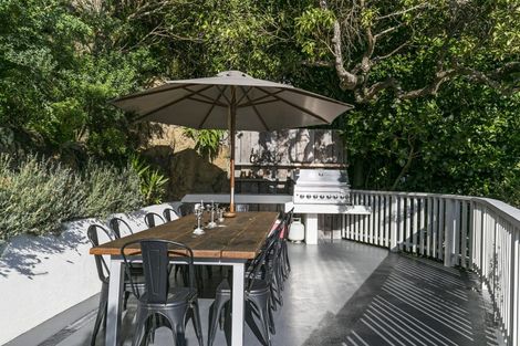 Photo of property in 53 Palliser Road, Roseneath, Wellington, 6011