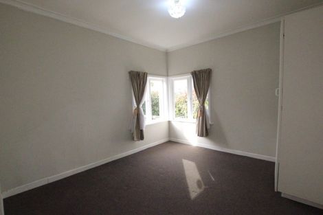 Photo of property in 27 Kirby Street, Glendene, Auckland, 0602