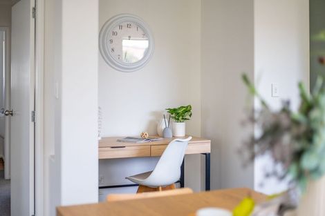 Photo of property in 5 Locksley Lane, Hamilton East, Hamilton, 3216