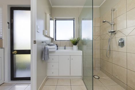 Photo of property in 19 Leander Place, Milson, Palmerston North, 4414