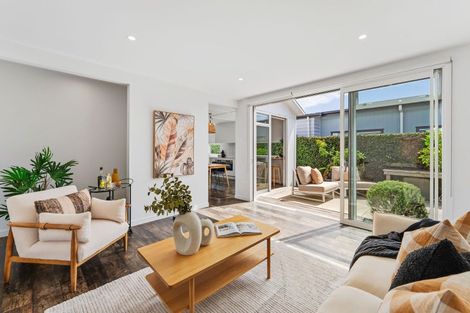 Photo of property in 5 Knightia Drive, Papamoa Beach, Papamoa, 3118