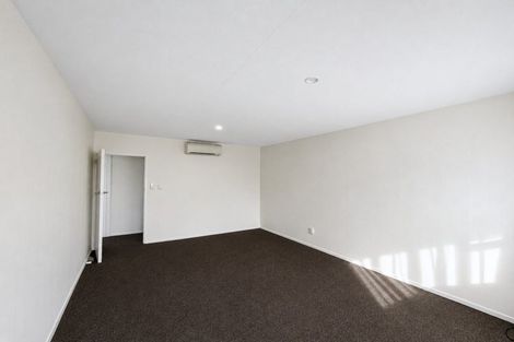 Photo of property in 2/16 Division Street, Riccarton, Christchurch, 8041