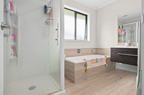 Photo of property in 281 Dixon Road, Fitzroy, Hamilton, 3206