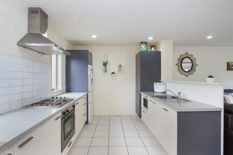 Photo of property in 1/206 Manuka Road, Bayview, Auckland, 0629