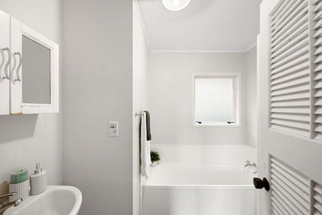 Photo of property in 17 Pygmalion Place, Dinsdale, Hamilton, 3204