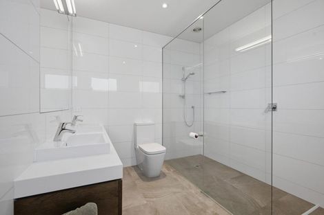 Photo of property in 21 Hine Street, New Plymouth, 4310