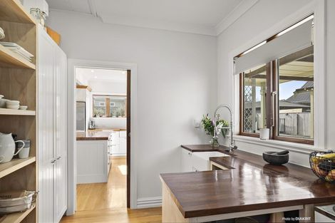 Photo of property in 25 Main Street, Greytown, 5712