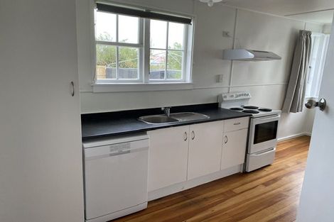 Photo of property in 6 Forth Terrace, Roslyn, Palmerston North, 4414