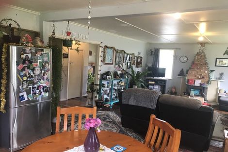 Photo of property in 16 Whio Street, Pongaroa, 4991