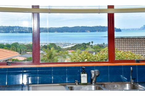 Photo of property in 54 Cherub Place, West Harbour, Auckland, 0618