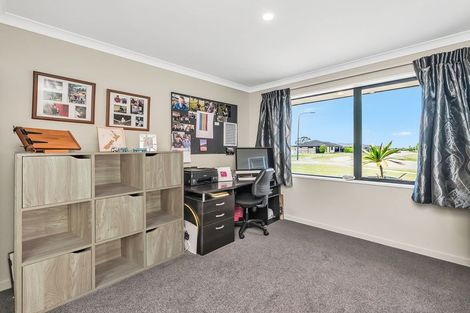 Photo of property in 13 Cressy Place, Darfield, 7510