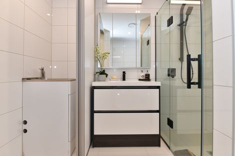 Photo of property in 206/252 Centreway Road, Orewa, 0931