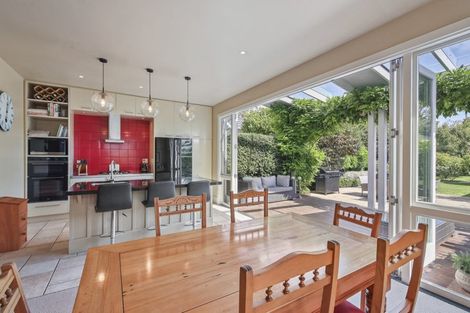 Photo of property in 35 Aylmer Street, Somerfield, Christchurch, 8024