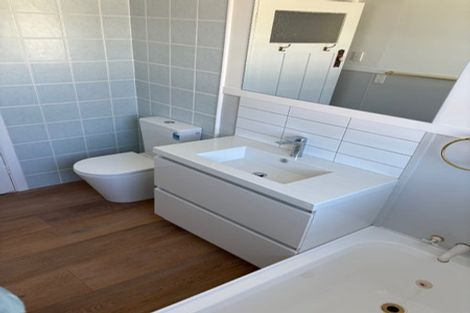 Photo of property in 6 Henui Street, Strandon, New Plymouth, 4312