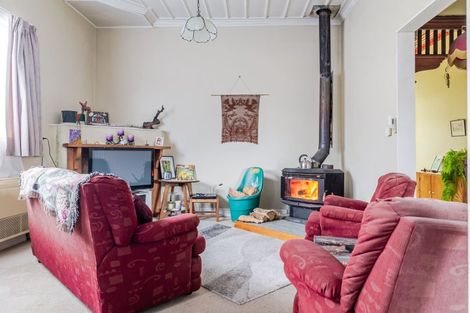 Photo of property in 42 Alfredton Road, Eketahuna, 4900